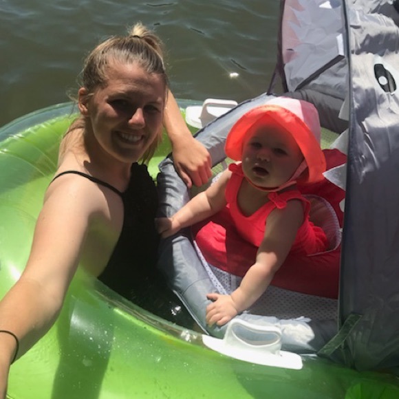 Meet your Posher, Kara - Picture 1 of 1